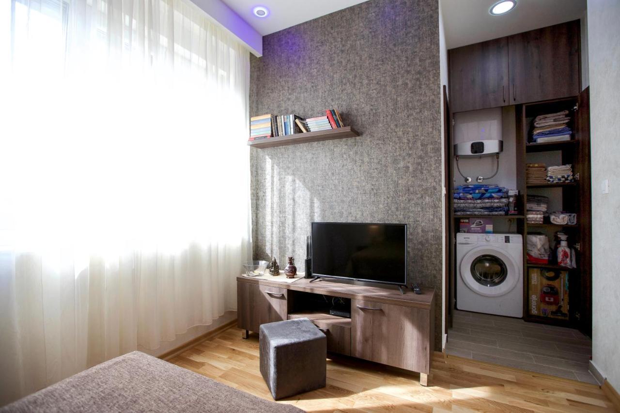 Apartment Bohemian Dream Nikšić エクステリア 写真